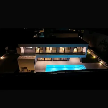Villa Salt2