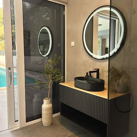 Villa Salt2 *